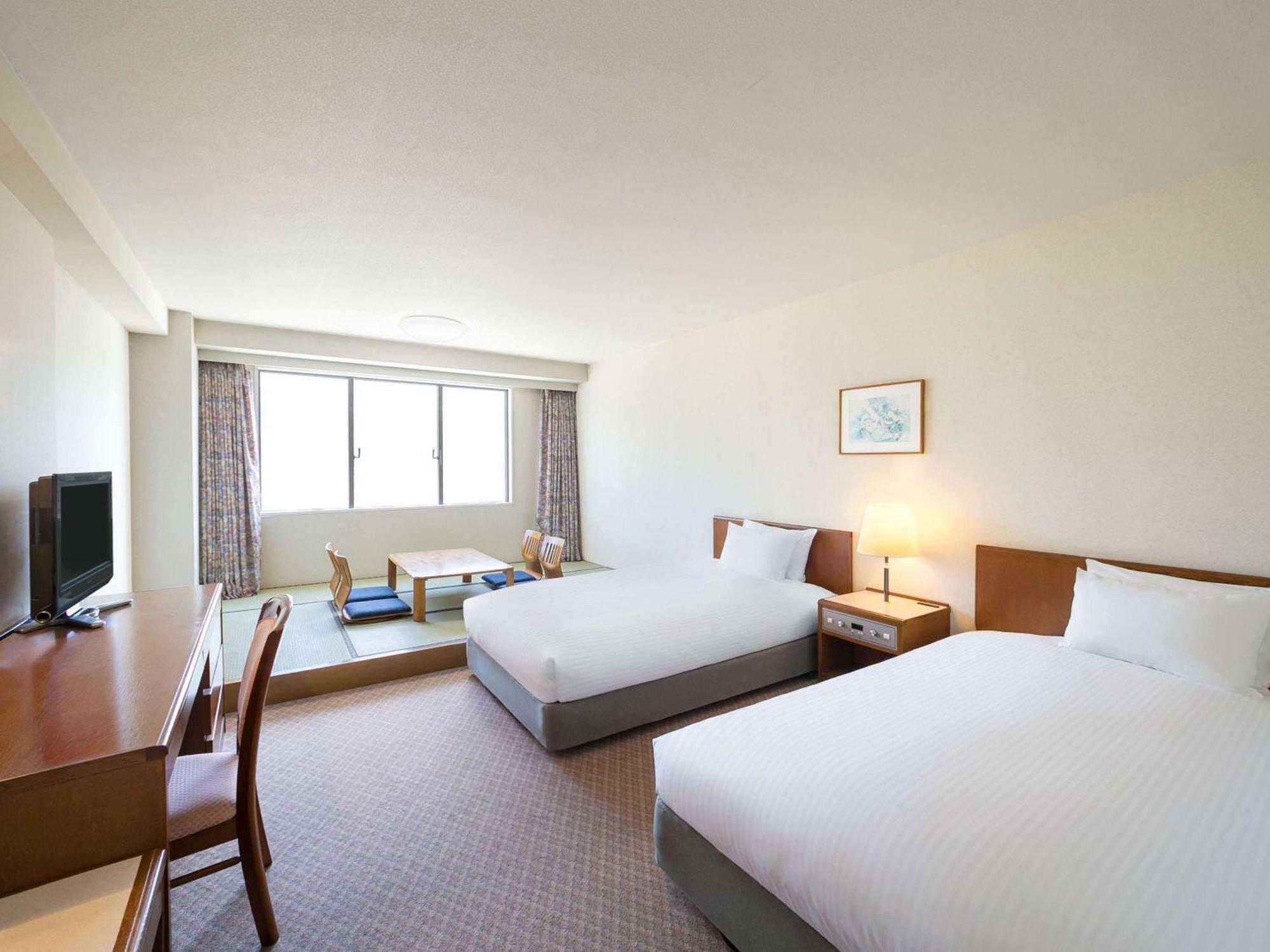 Grand Mercure Lake Biwa Resort & Spa ناغاهاما المظهر الخارجي الصورة